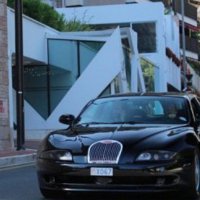 В Монако фотошпионы заметили «старинный» прототип Bugatti EB112