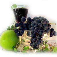 Ученые: Вино из черного винограда помогает похудеть
