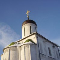 В Успенском соборе Звенигорода реставраторы нашли фрески кисти Андрея Рублева