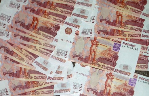 Аналитик Антонов: Санкционное давление на РФ повлияет на динамику рубля и нефти