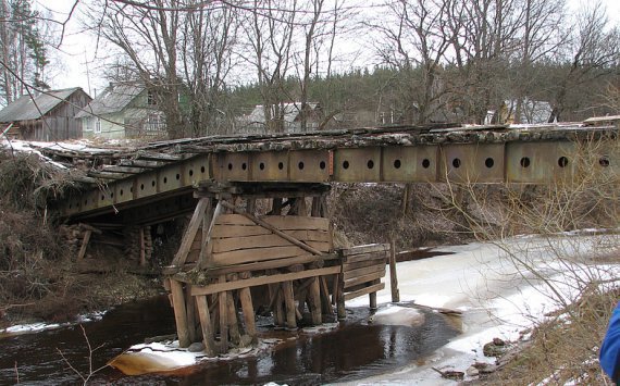 В Ленобласти мост через реку Ящера отремонтируют за 10 млн рублей