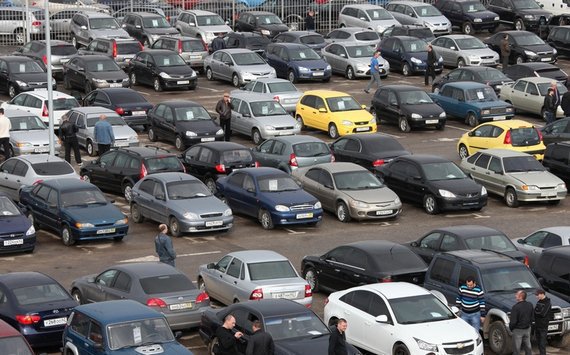 Средний возраст автомобиля в России превысил 13 лет