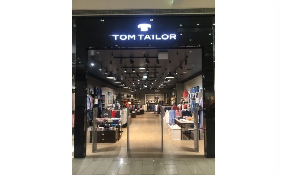 В Омске открылся первый магазин Tom Tailor
