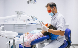 Российские стоматологи привыкают к отечественным материалам