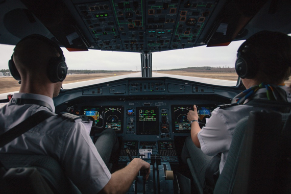 ВТБ Лизинг поставил два авиационных тренажера для подготовки пилотов
