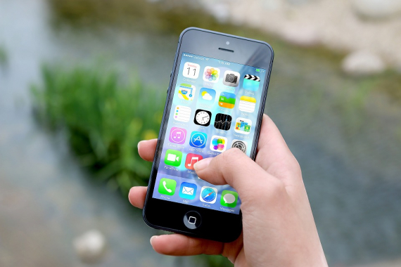 ВТБ представил мобильный сервис для предпринимателей с оплатой по QR-коду через СБП