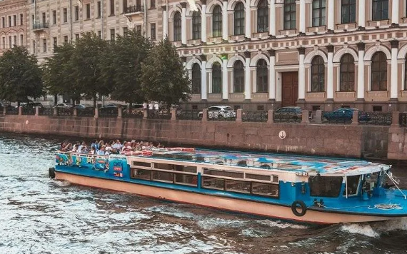 Водные прогулки в Санкт-Петербурге: красиво, комфортно, доступно