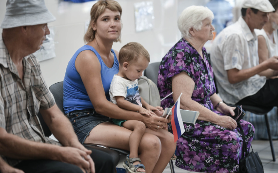 Более 40 тыс. семей обратились за помощью в Семейные МФЦ