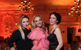 «С Днем рождения, Богиня!»: звезды шоу-бизнеса поздравили Татьяну Навку с юбилеем