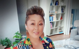 Больная коронавирусом Анита Цой вышла на связь из больничной палаты