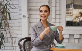 Юлия Михалкова поделилась лайфхаком, как в ресторанах тратить меньше денег