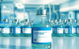 Вирусолог Лукашев призвал штрафовать уклоняющихся от вакцинации россиян