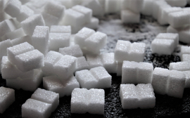 ФАС рекомендовало производителям не повышать цены на сахар