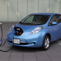 Инженеры Nissan увеличат запас хода у электромобиля Leaf до 400 км