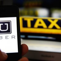 Питерские таксисты просят губернатора запретить Uber