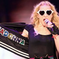 Журналисты Великобритании назвали Мадонну поп-певицей всех времен