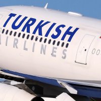 Родившийся на борту самолета Turkish Airlines турок стал бортпроводником этой компании