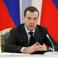 Медведев пообещал в феврале переиндексацию пенсий в полном объеме