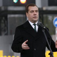 Медведев поручил к 2020 году привести в хорошее состояние 85% федеральных дорог