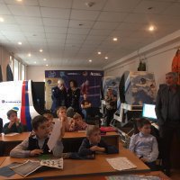 Игорь Чистюхин поздравил первый лётный экипаж из первоклассников в Жуковском