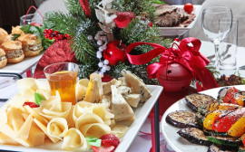 Праздник для гурманов: новогодняя ярмарка сыров пройдет с 27 по 29 декабря в Москве