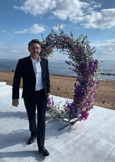 Сергей Шнуров спровоцировал слухи о своей свадьбе