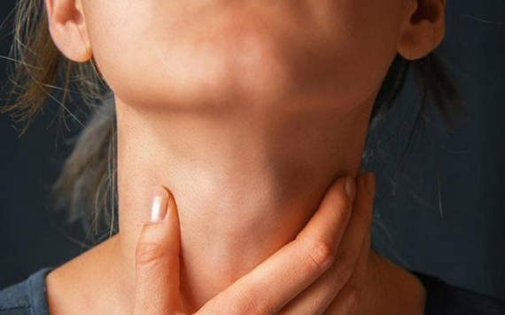 Медики: Ком в горле может сигнализировать о серьёзном заболевании