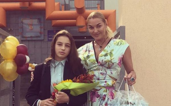 Анастасия Волочкова о планах дочери: «у Ариши нет никакой цели»