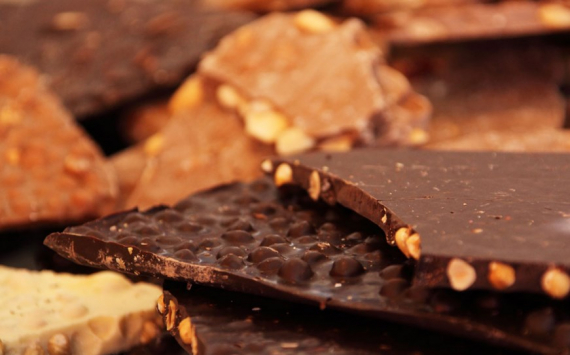 Ученые опровергли миф об эффективности лечения депрессии шоколадом