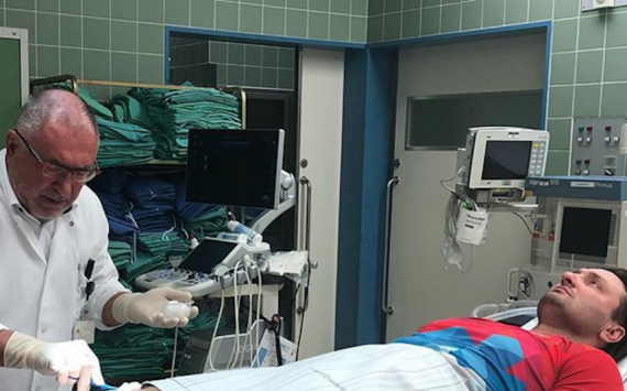 Эдгард Запашный вслед за братом лег в больницу из-за грыжи
