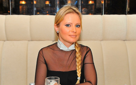 Дана Борисова превратилась в "куклу", подтянув кожу и увеличив губы