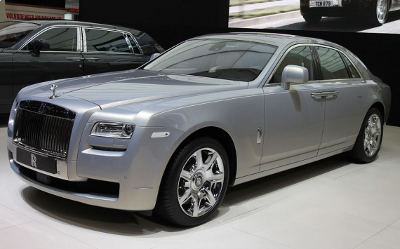 В октябре россияне купили 20 автомобилей Rolls-Royce