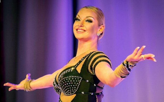Анастасия Волочкова сообщила о новом спектакле "Балерина в зазеркалье цирка"