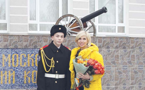 Алена Свиридова не смогла удержать сына-подростка на карантине