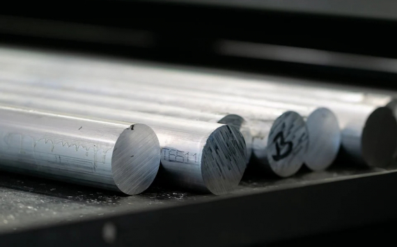 «Русал» заключил контракт на поставки алюминия швейцарскому трейдеру Glencore