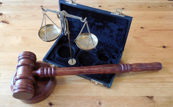 Юристы Дерипаски потребовали от суда не прекращать санкционное разбирательство против Минюста США