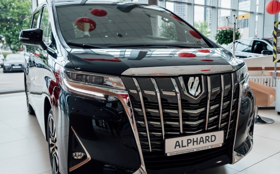 Toyota Alphard — минивэн бизнес-класса на уникальных условиях в РОЛЬФ
