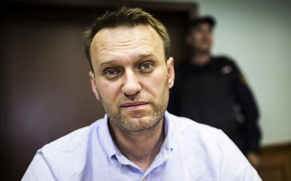 Основатель ФБК Алексей Навальный впал в кому после отравления в Омске
