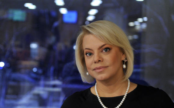 «Вот и встретились две Шапочки»: Яна Поплавская представила свою экранную «наследницу»