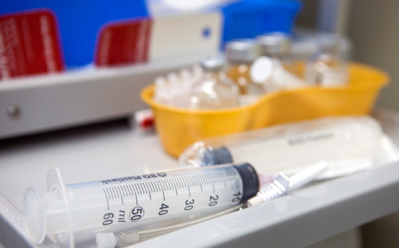 Объявлена цена российской вакцины против COVID для других стран