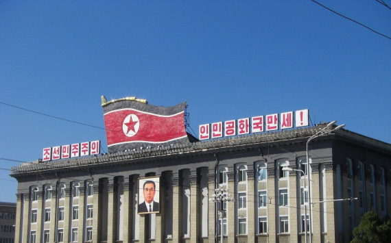 СМИ: Иностранные дипломаты массово покидают КНДР