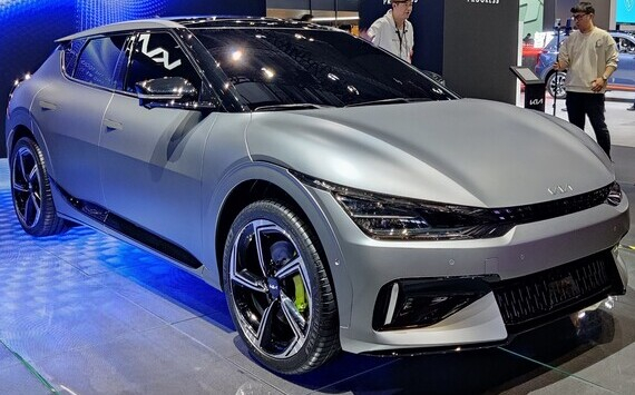 Kia привезет в Россию новый электромобиль EV6