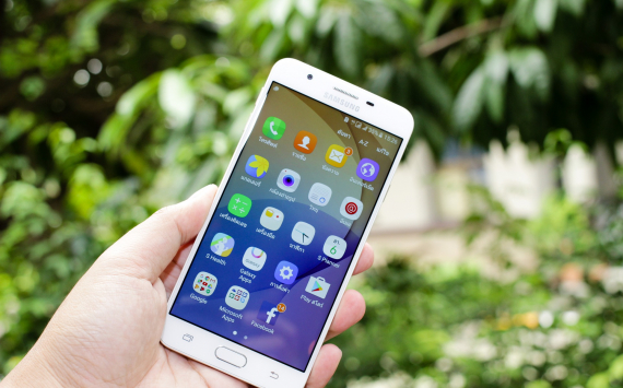 Телефоны Samsung пока не исчезнут из российских магазинов из-за суда со швейцарской фирмой