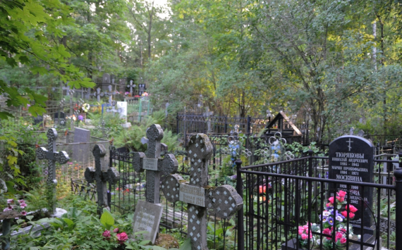 В России подорожали услуги по благоустройству могил и похороны