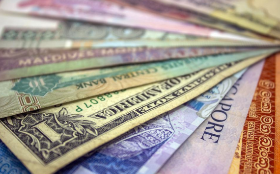 На Мосбирже начнут торговать тремя новыми валютами
