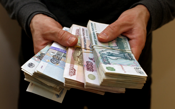 «Финансовые услуги» оказались самой высокооплачиваемой сферой деятельности в городах России