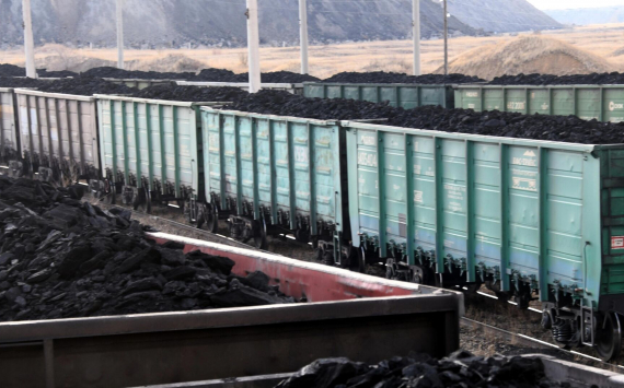 Железнодорожный транспорт не может обеспечить перевозку достаточного количества угля
