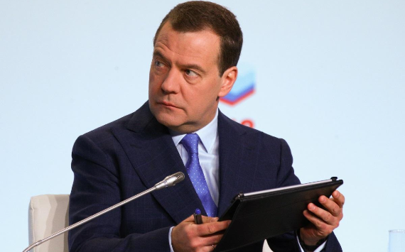 Дмитрий Медведев сравнил киевский режим с тараканами после заявлений властей Украины о Крыме