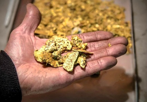 Правительство России приняло решение легализовать добычу золота в стране