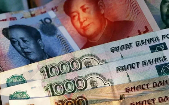 Юань постепенно вытесняет американский доллар из российских рынков